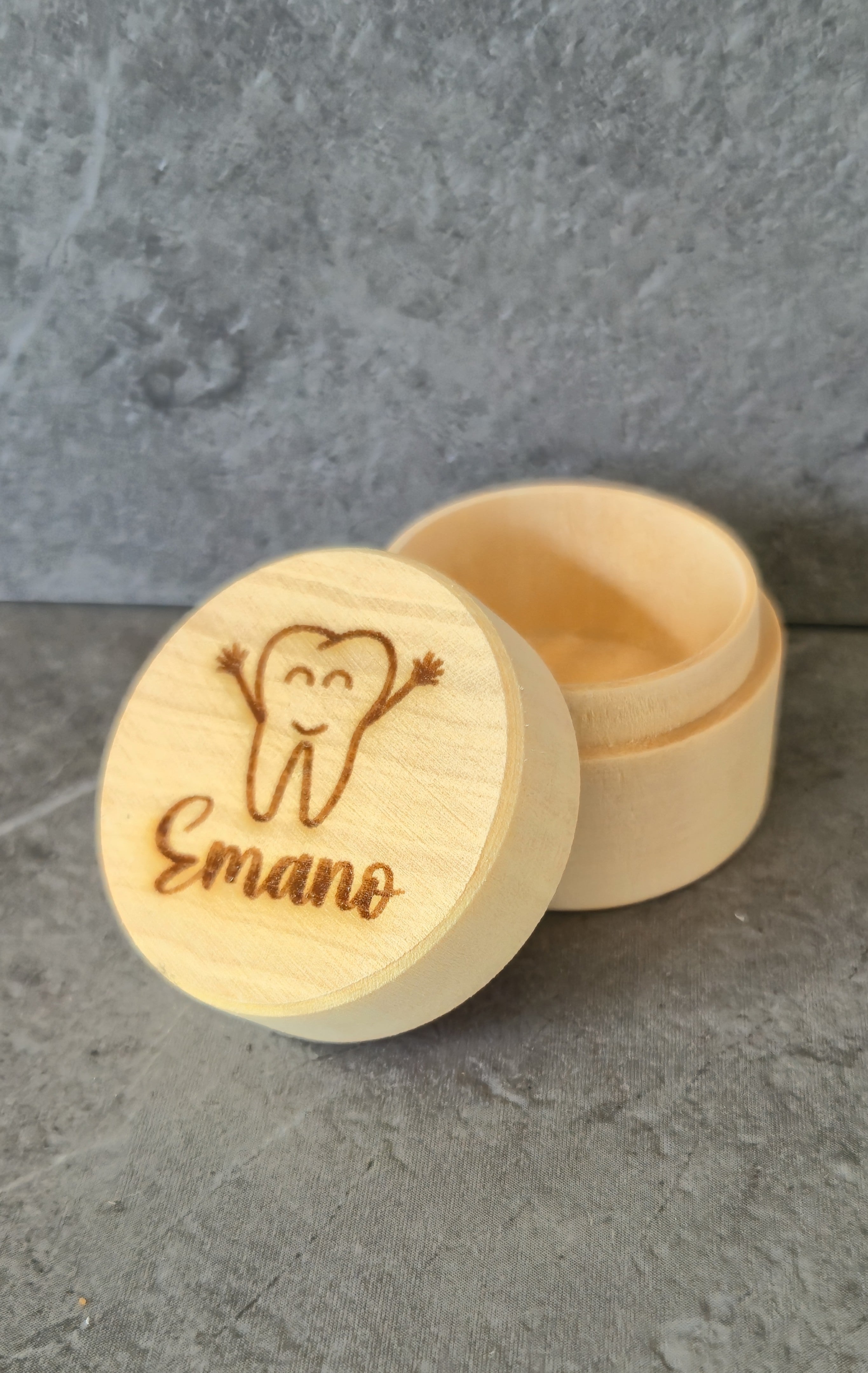 Doosje voor ringen / oorbellen in RUBBERWOOD